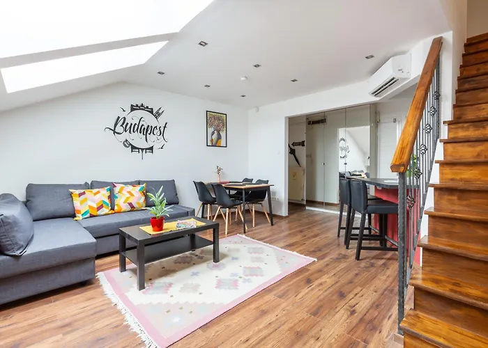 公寓 Br36 2-storey With Balcony And Ac *