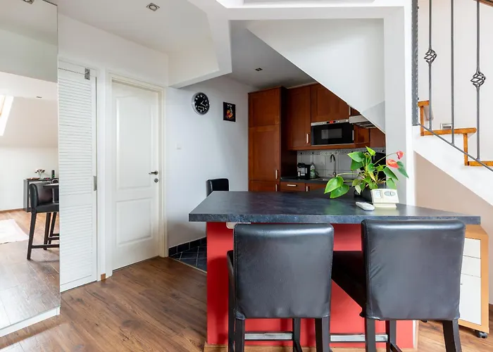 公寓 Br36 2-storey With Balcony And Ac 布达佩斯