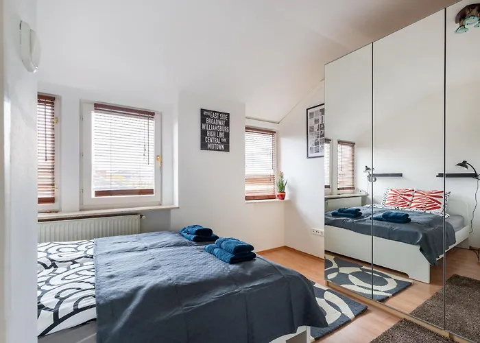 Br36 2-storey With Balcony And Ac Budapest